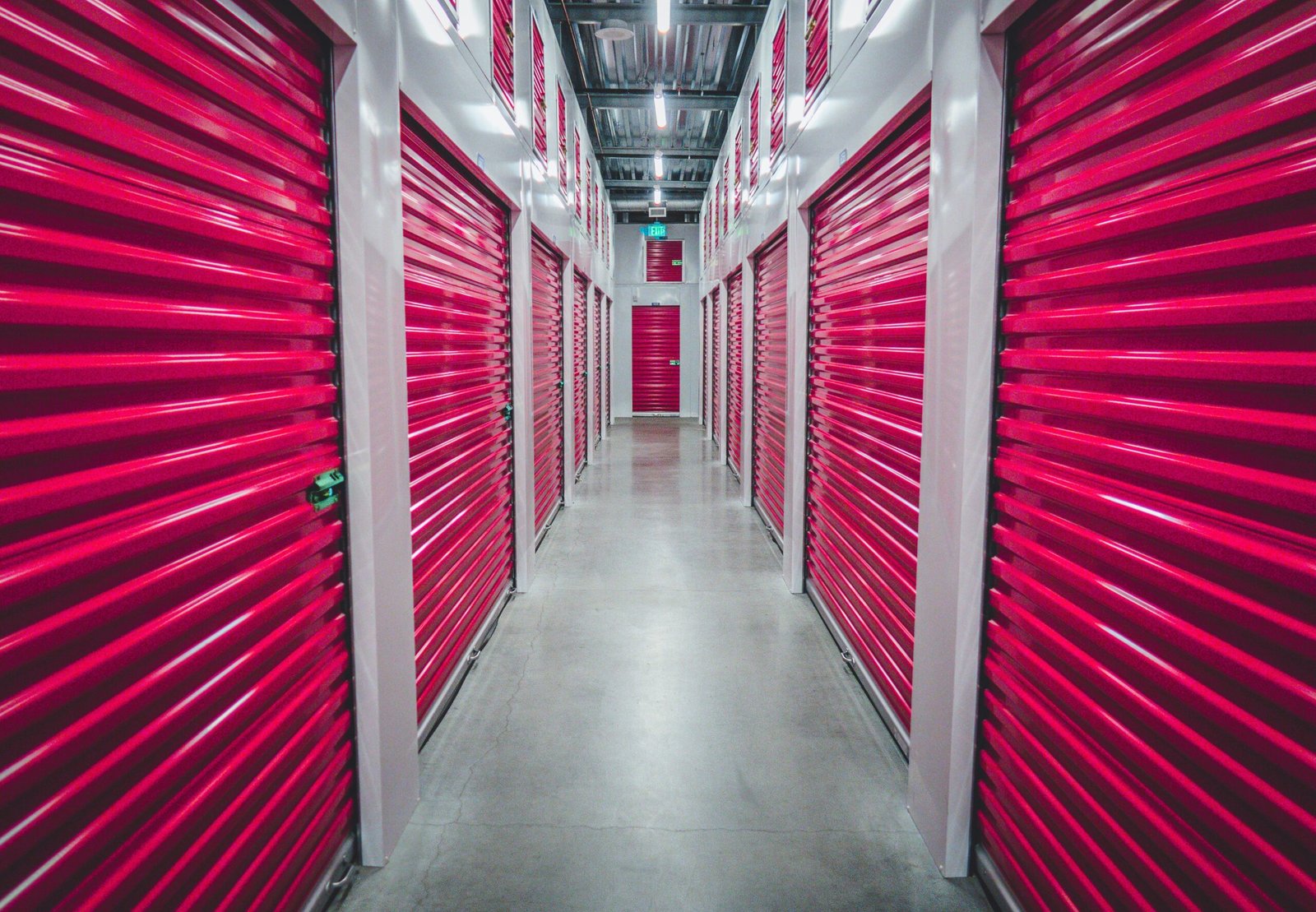 data center server room
